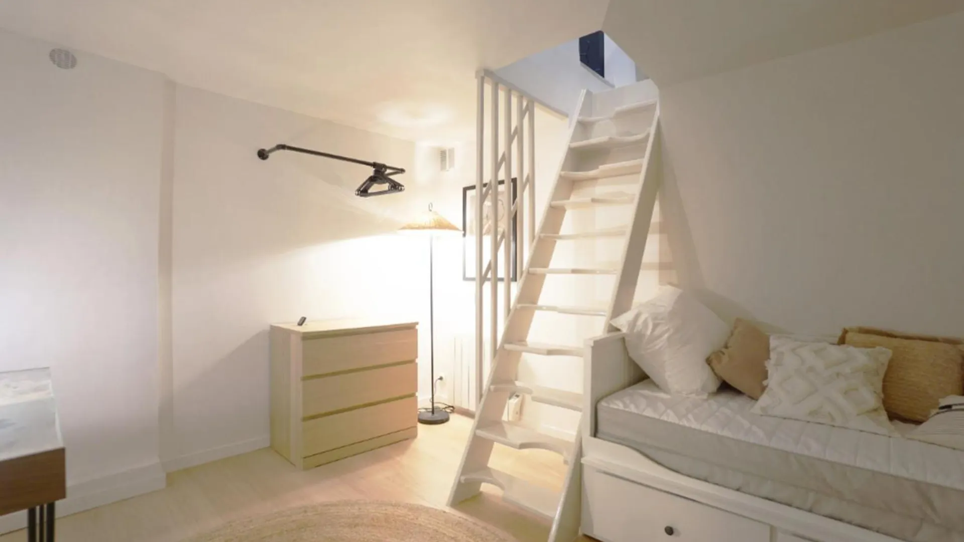Comfortable And Ideally Located In Paris 15